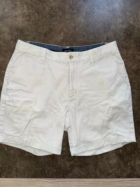 Nautica White Flat Front Cotton Blend Men's Shorts